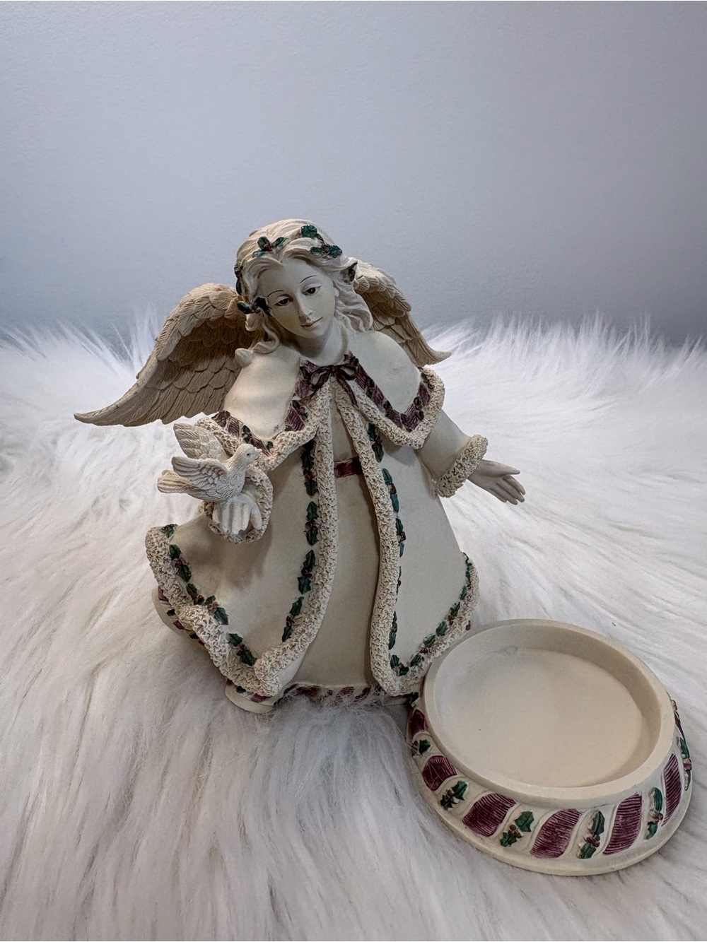 (127)Sarah’s Angels Ivory Angel Figurine with Dove and Decorative Trim Christmas